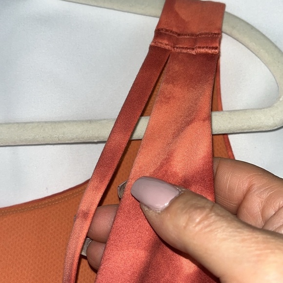 Athleta Women's Exhale Powervita Sports Bra  Sz 2X Tye Dye Coral Color - Picture 9 of 11